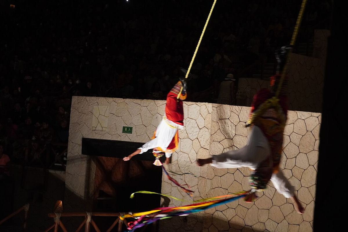 Voladores performers at Xcaret